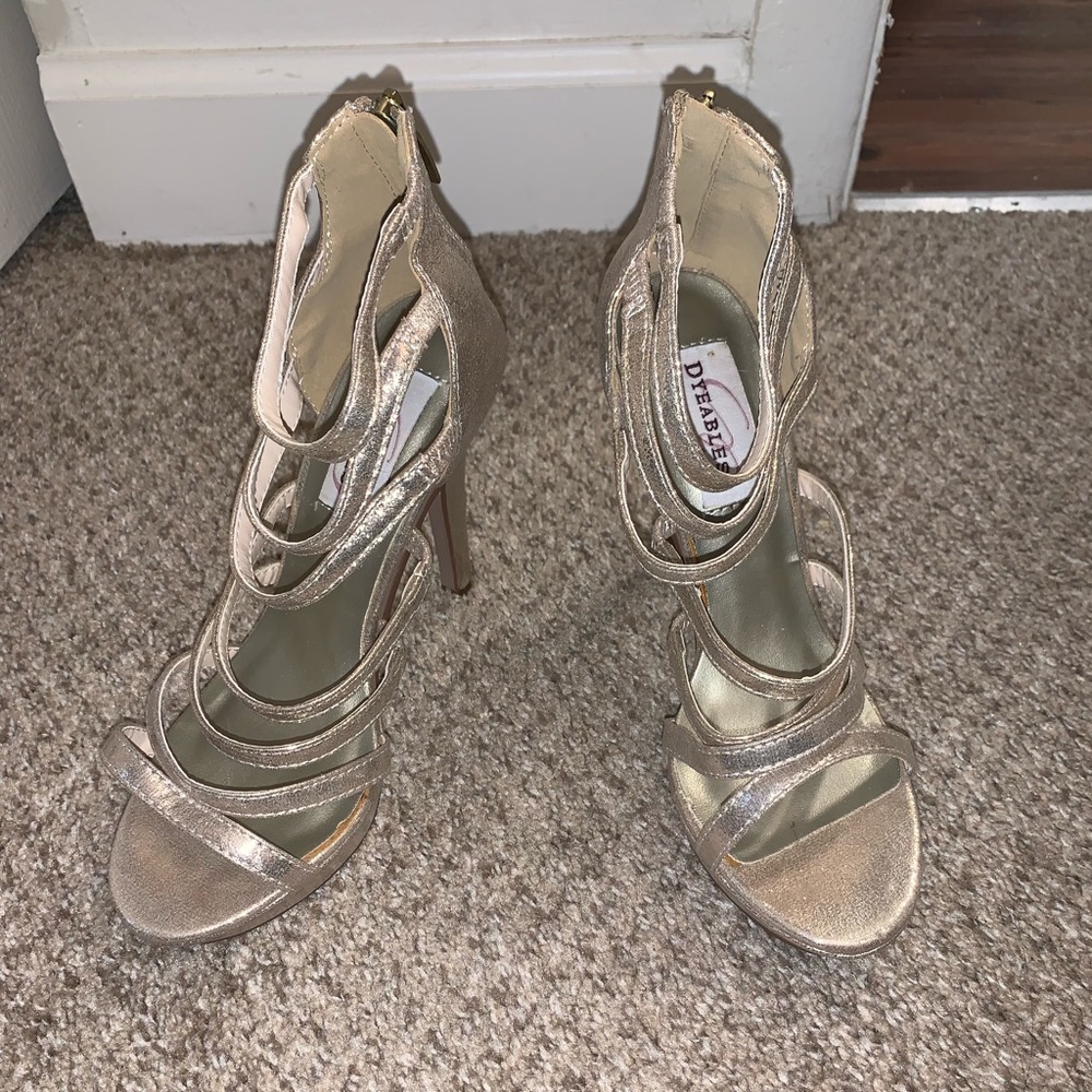Dyeable “Lola Champagne” heels